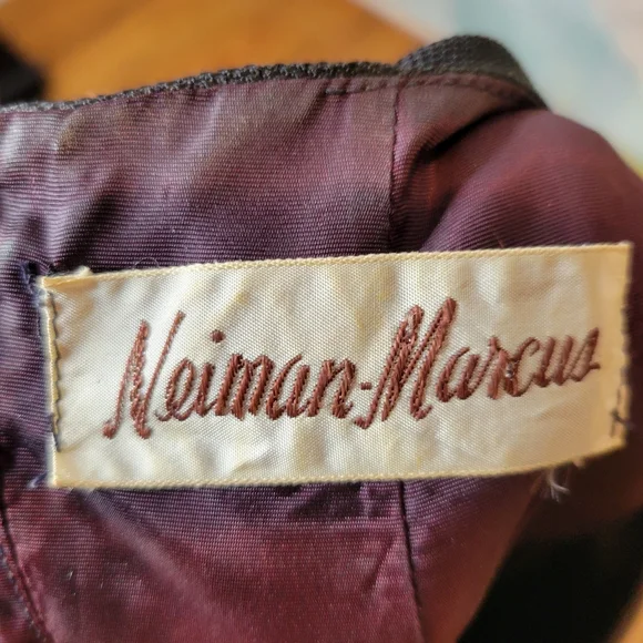 Vintage 1950s Neiman Marcus Elegant Black Dress With Bow Detail On Front - Picture 10 of 16